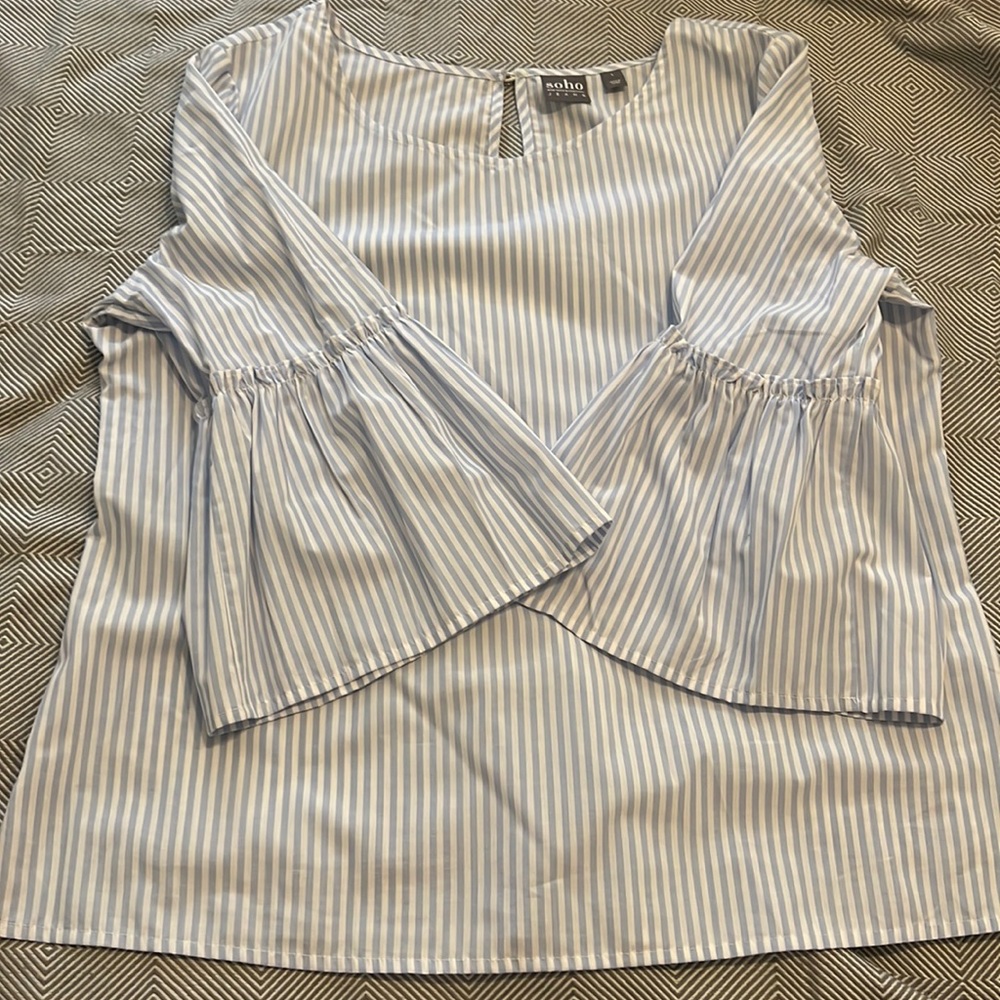 Brand new without tags bell sleeve top
